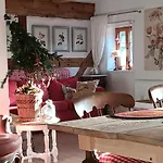Haus Zur Alten Bimmelbahn Daire Kurort Jonsdorf